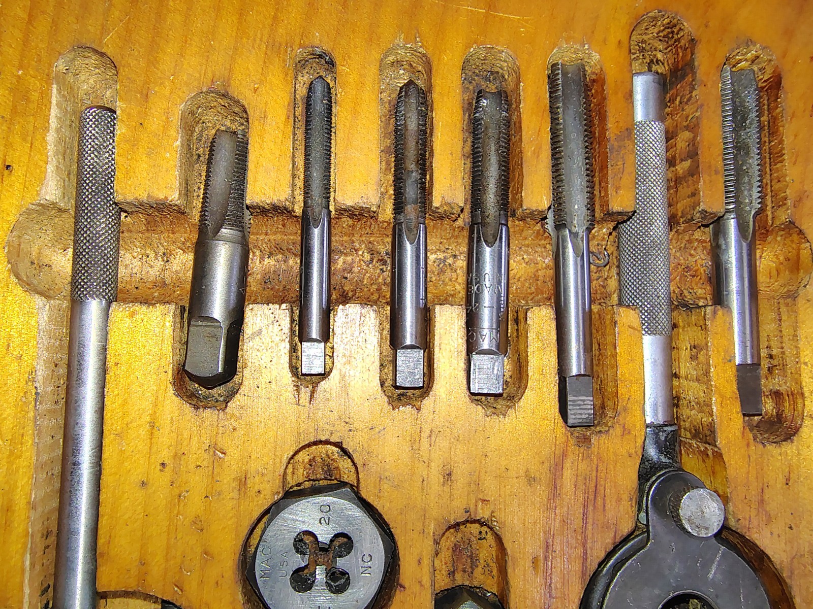 MAC Tools Tap & Die Set Hex Set Vintage Wooden Case Tools