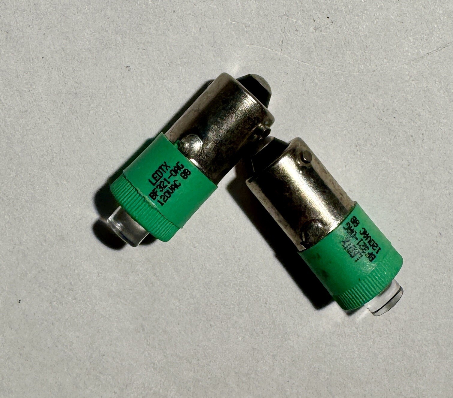 Ledtronix TI BF321-0CW-120VAC BF321-0CW BP LED GREEN Diode Lot of 2