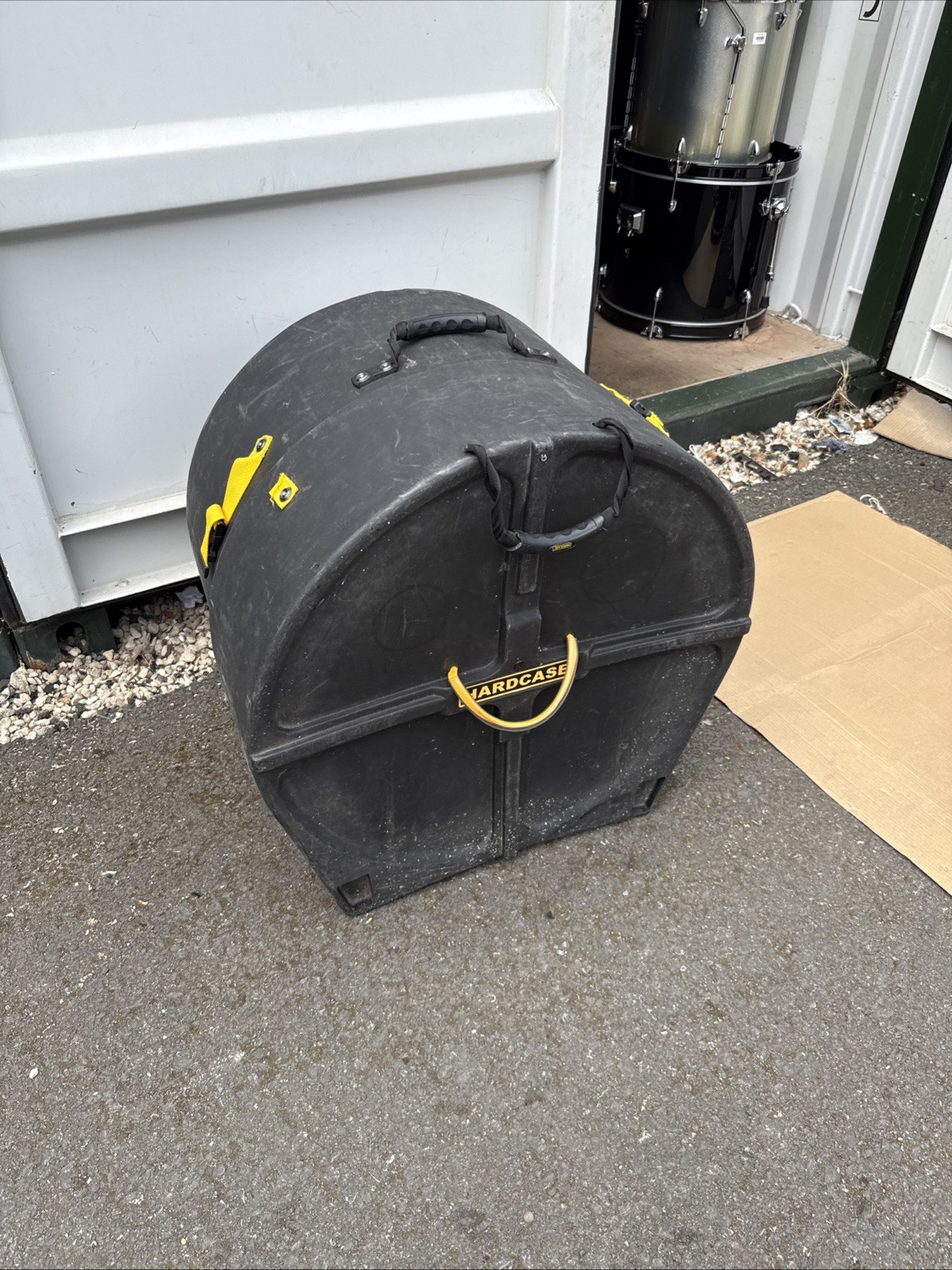 22” Hardcase Bass Drum Case. Wheels. 2 Straps Need Repair.  Free P&P