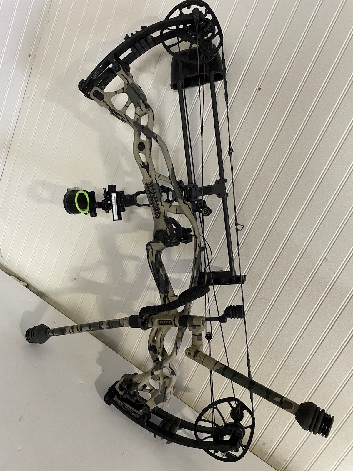 Hoyt Carbon RX-1 Right Handed 60-70 Lbs.