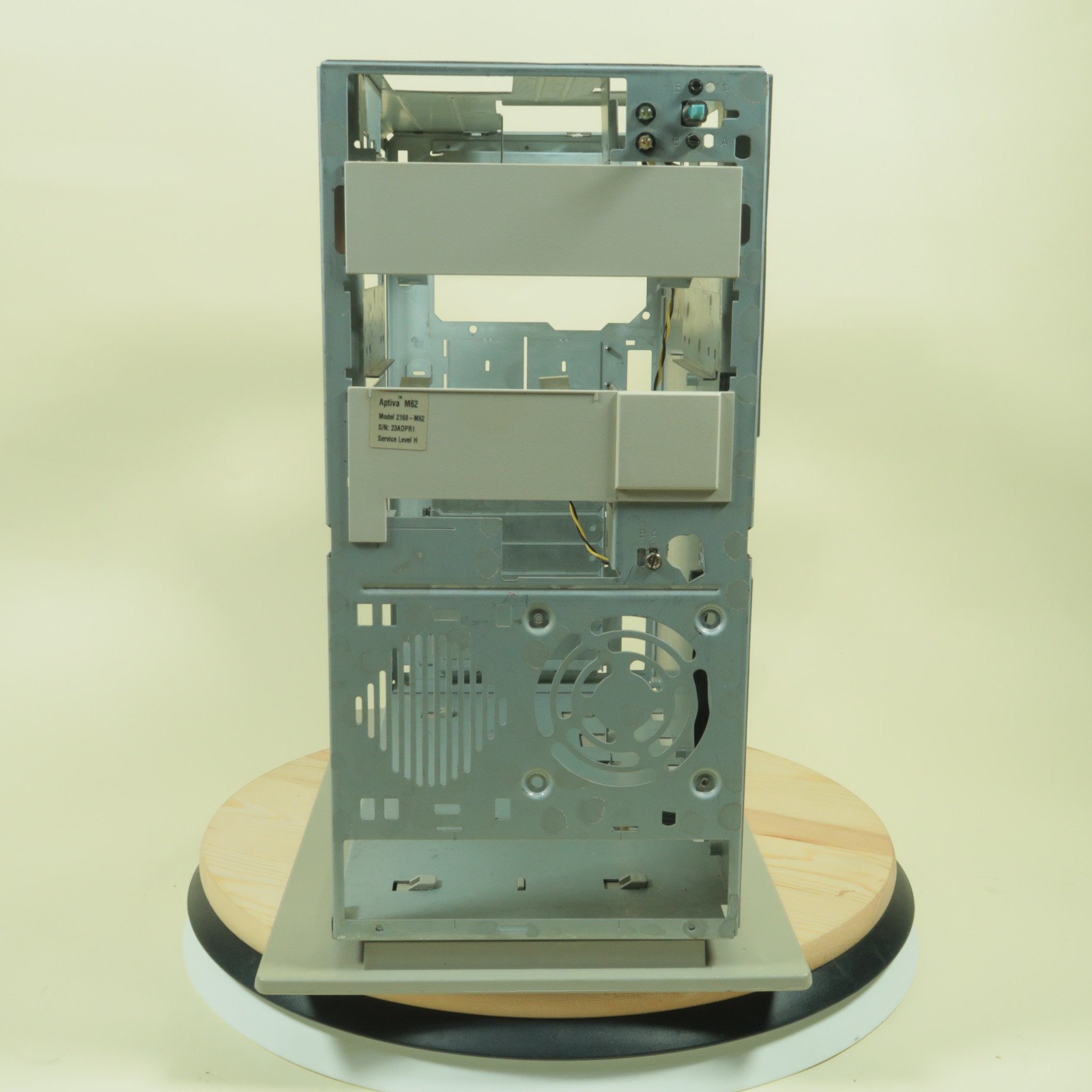 Vintage IBM Aptiva 2168-M62 Computer Tower Case Beige