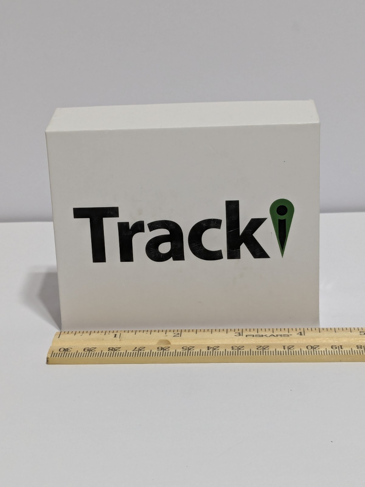 NWT In Box Tracking GPS Tracker Device. 4G LTE. Use For Vehicles Or Assets.