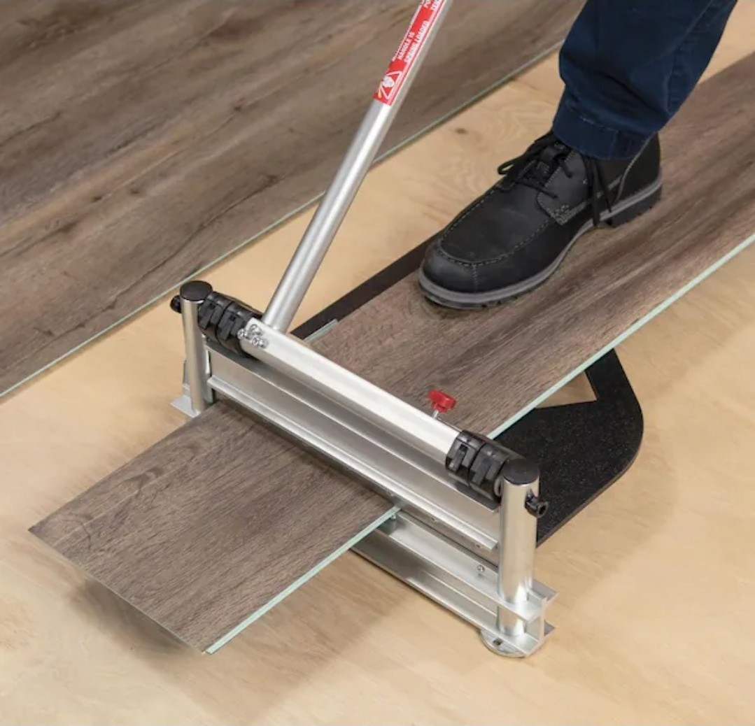ROBERTS 13" Multi-Floor Cutter with 0 to 45 Degree Miter Guide & 28 1/2 Handle