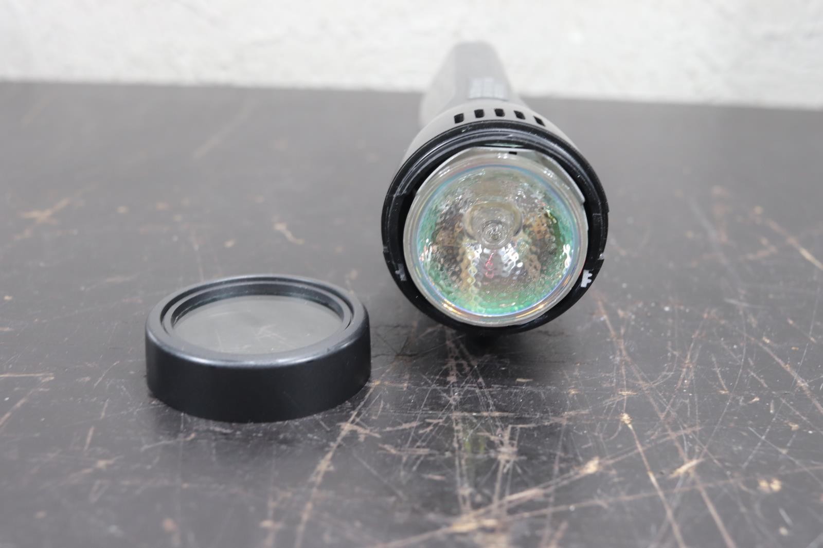Realistic Quartz Halogen Camcorder Light Hotshoe Mount