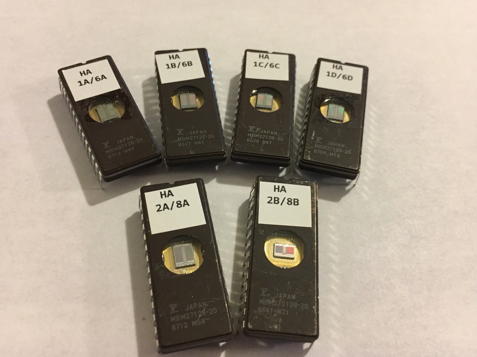 Nintendo VS Hogan’s Alley Eprom Chipset. Red Tent Dual Unisytem. Read Descriptio