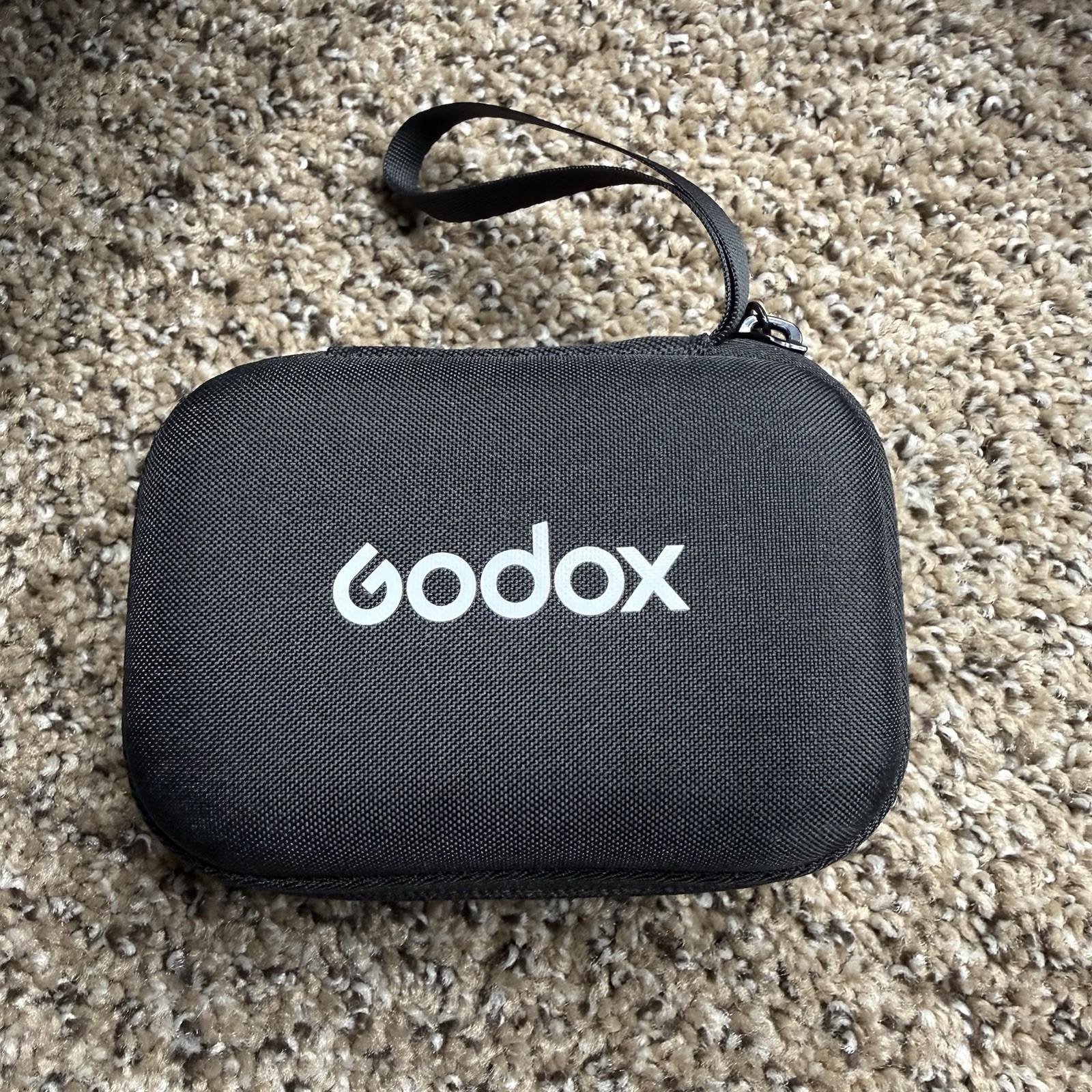 GODOX WEC Kit 2 2.4GHz Wireless Omnidirectional Lavalier Microphone System