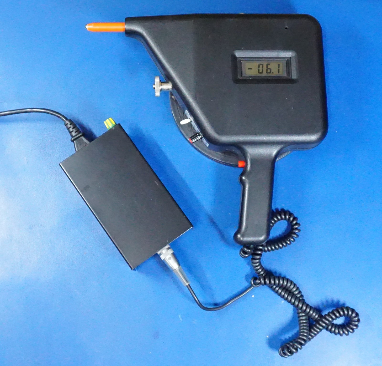 Schaffner NSG 432 Static Discharge Simulator ESD Gun EMC Test Kit in Case