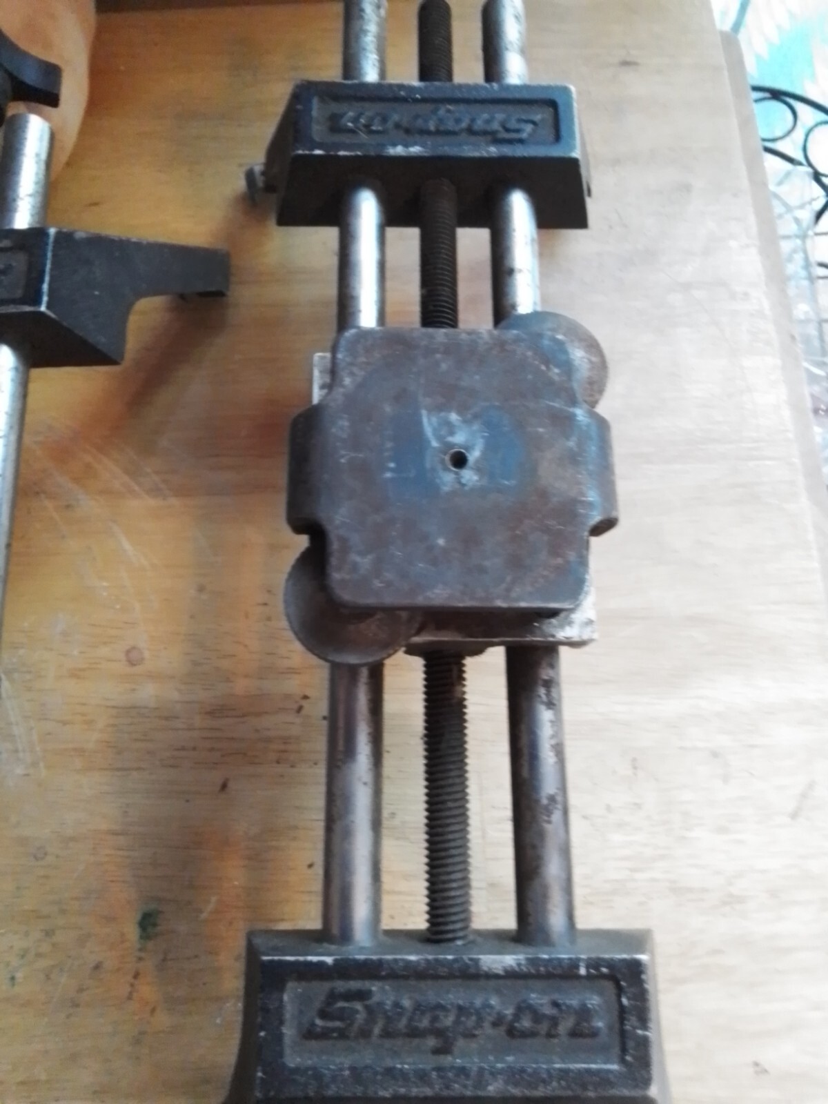 SNAP ON Aligner Wheel clamp pair