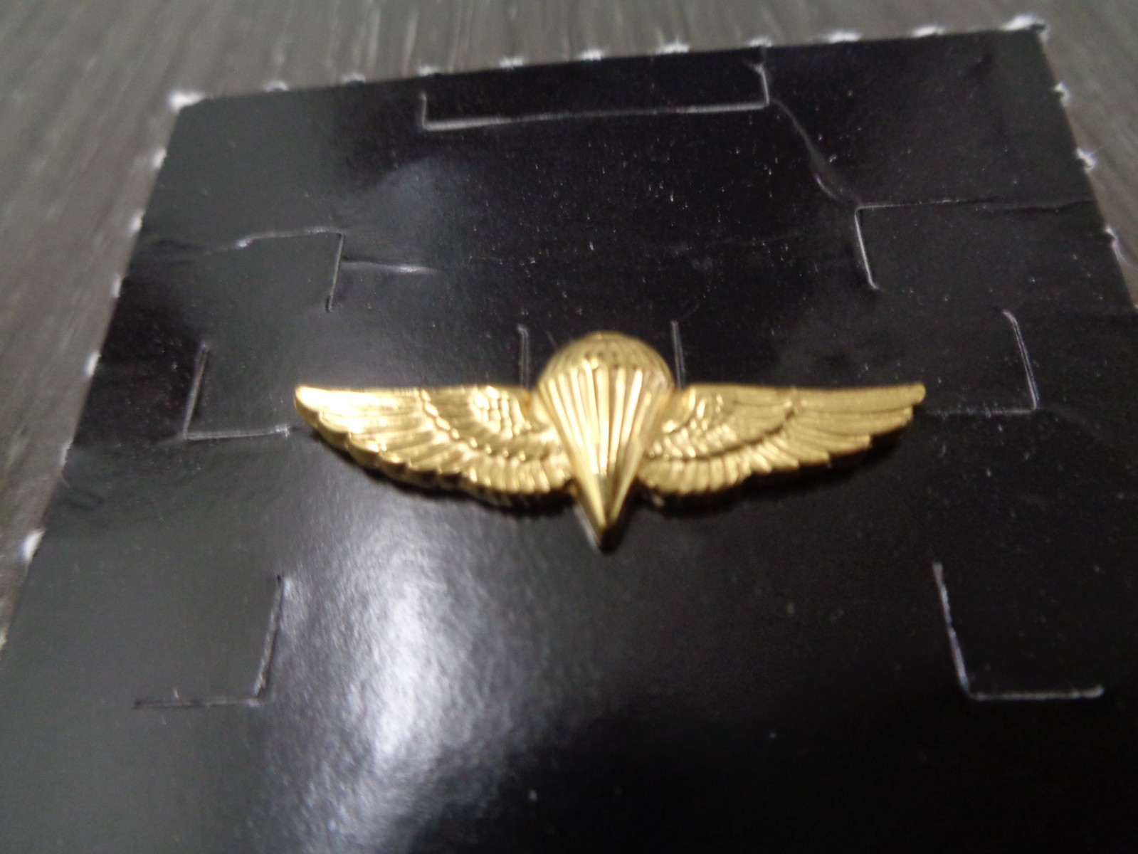 Mini USMC US NAVY MARINE CORPS Airborne PARACHUTE JUMP WING GOLD PIN 1.5 DRESS