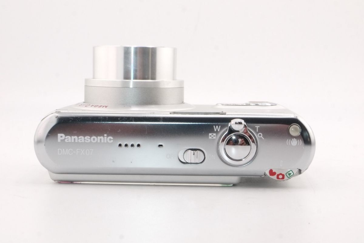 Panasonic LUMIX DMC-FX07 compact digital camera #2578 #0033