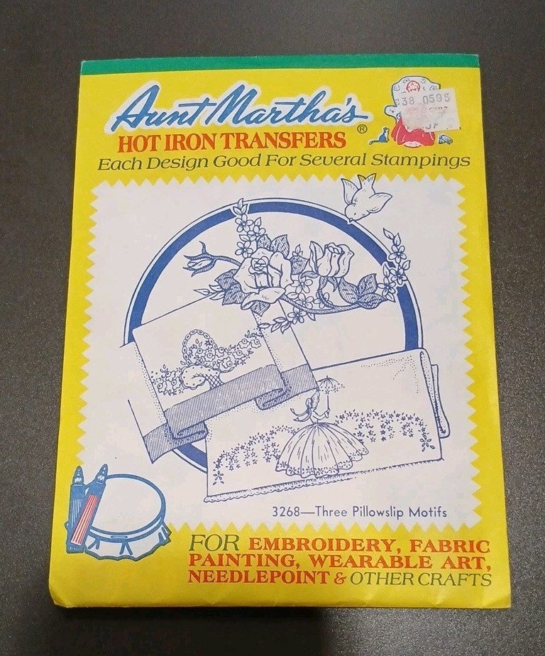 Aunt Martha's Iron-On Transfers #3268 for embroidery, 3 Pillowslip Motifs NEW