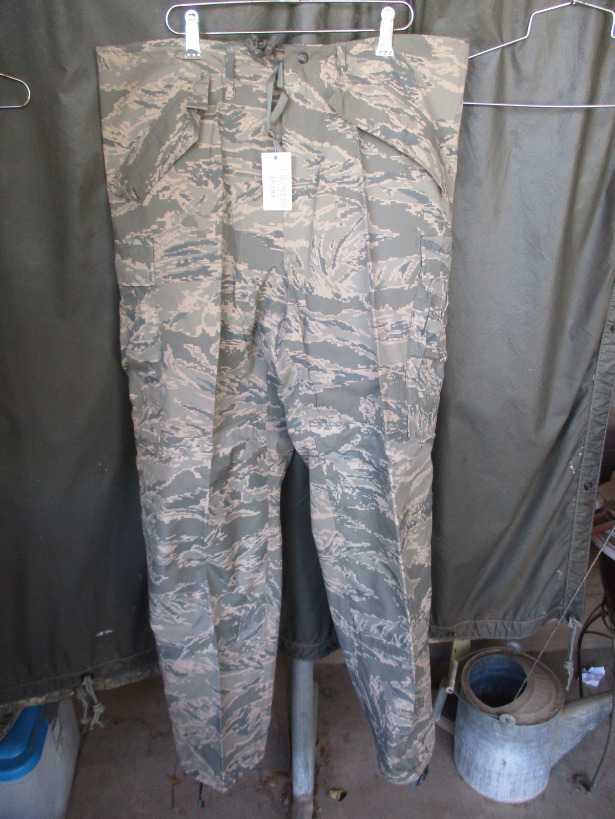 NWT Oldgen USAF Tiger Stripe GORE TEX Rain Pants, ECWCS, MEDIUM REGULAR 37 waist