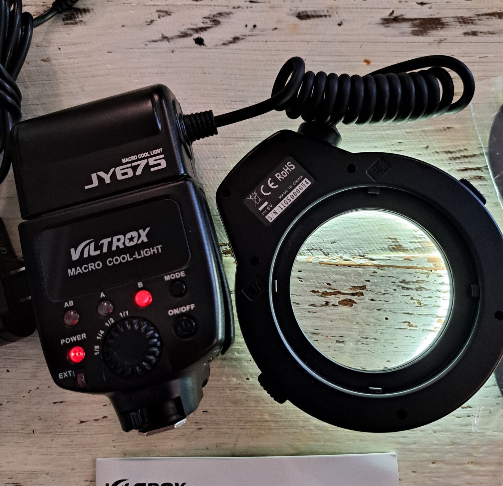 Viltrox Macro Cool-light JY675 in retail box