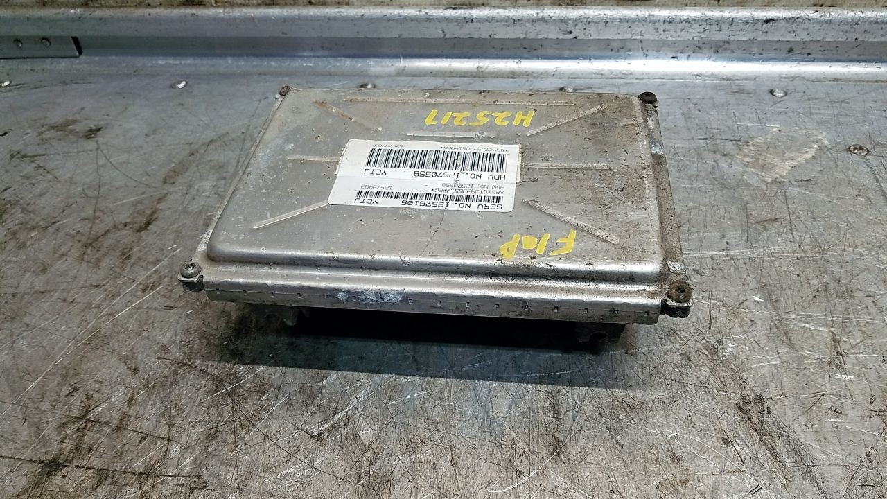 ECM Electronic Control Module ID 12576106 Fits 2003 SILVERADO 1280747