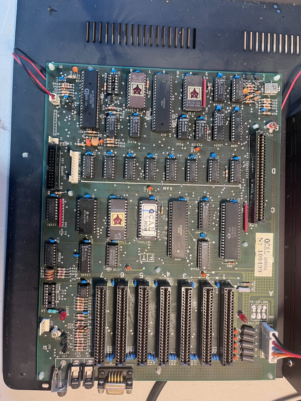 Rare Apple II Clone Dual Processor Computer Canadian Made Microcomputer QCAL 700