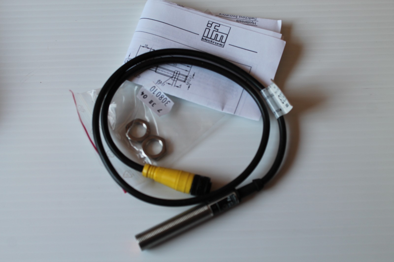IFM EFECTOR IF8503 INDUCTIVE SENSOR