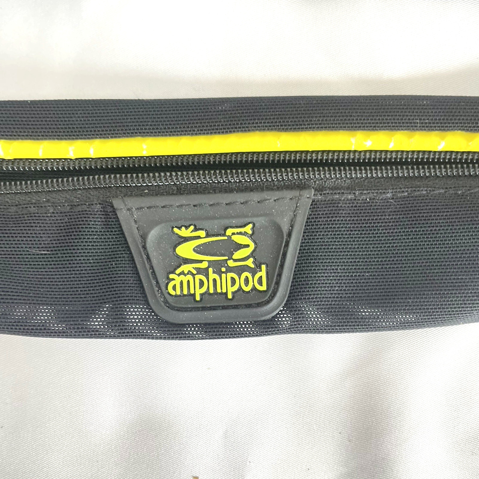 Amphipod AirFlow MicroStretch Belt Black/Yellow Large Adjustable Running Hiking