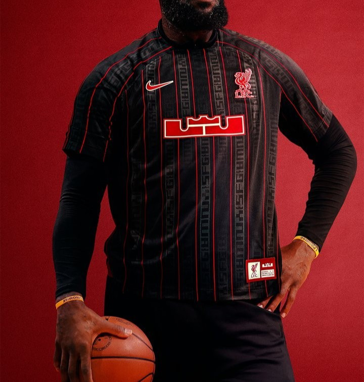 Lebron x Liverpool F.C. Mens Nike Dri-FIT Stadium Football Shirt