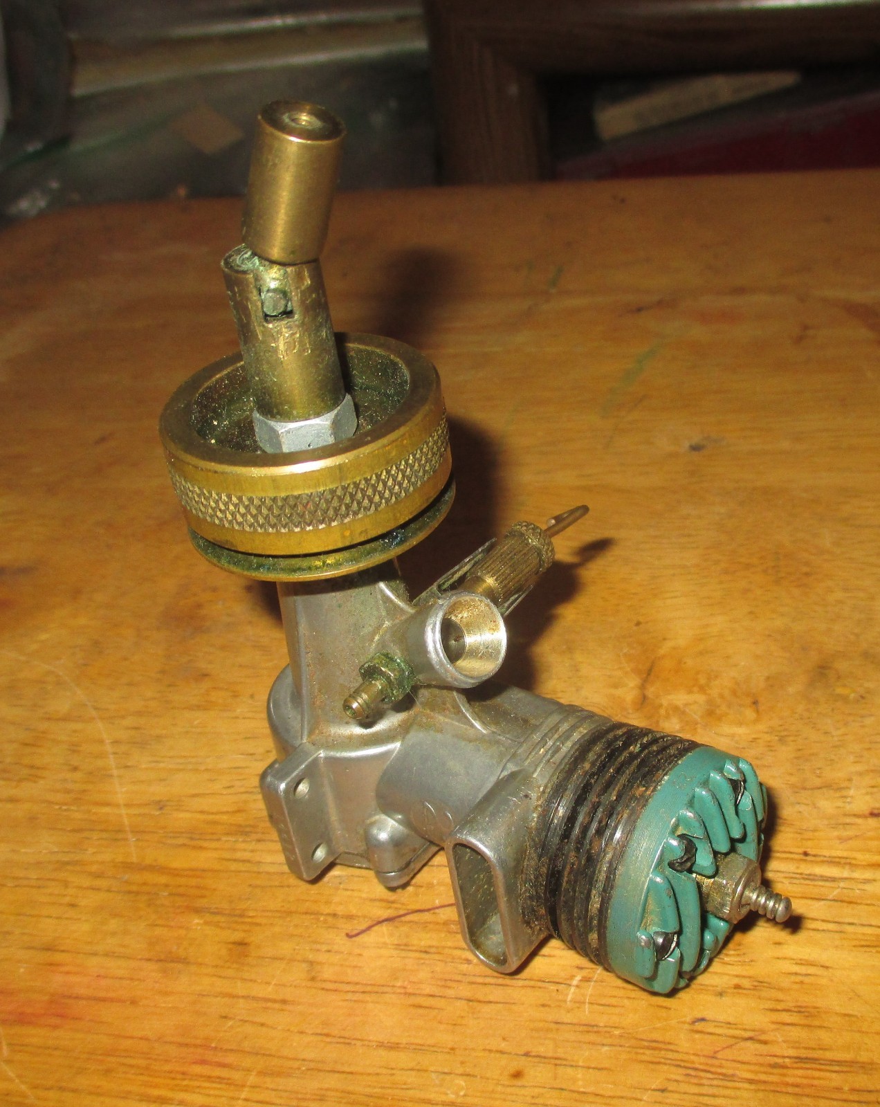 K&B Torpedo 23 Green Head Model Airplane Marine Engine