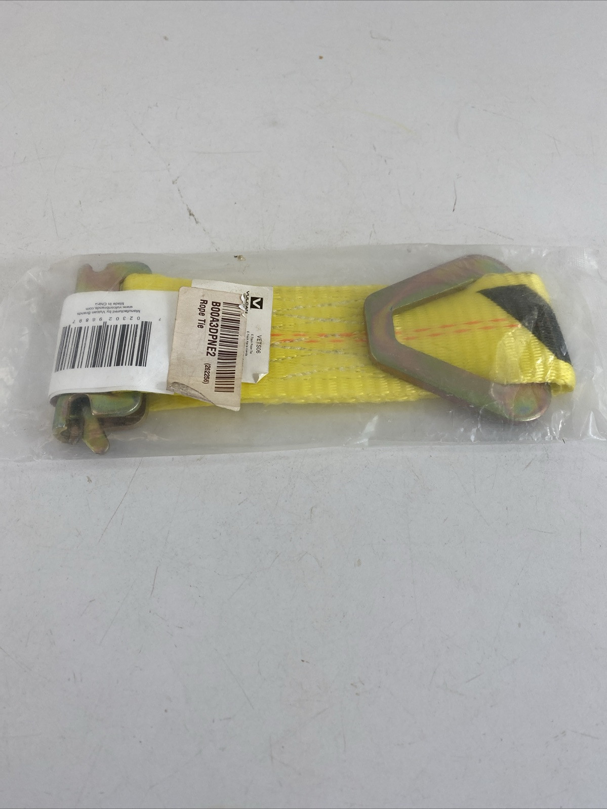 VULCAN E Track Fitting with D Ring - Rope Tie