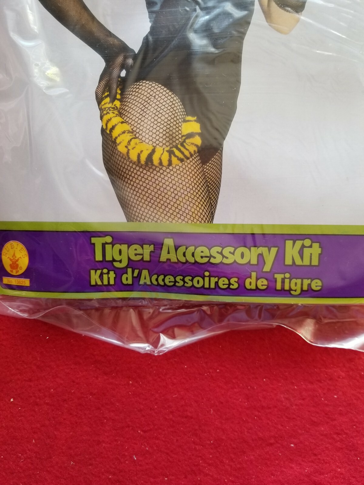 Woman's sexy Tiger Halloween Accessory Kit