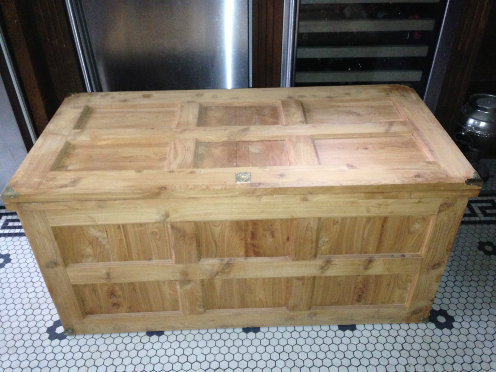 HUGE HANDMADE PANEL CEDAR TRUNK BLANKET CHEST CRAFT PA PENNSYLVANIA AMISH DUTCH