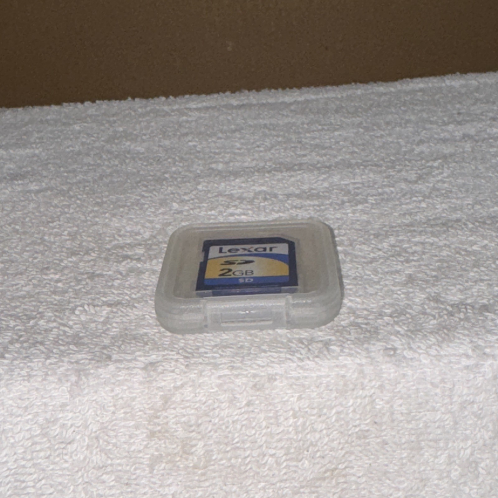 Lexar SD Secure Digital 2 GB Memory Card Used In Plastic Case UNTESTED