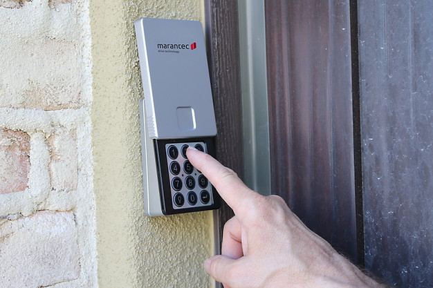 Marantec 104053, Wireless / Keyless External Digital Entry System 315Mhz