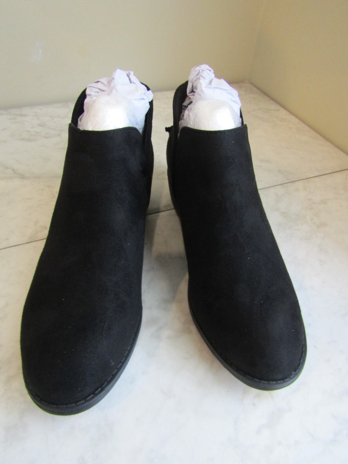 NIB Journee Collection Livvy Black Faux Suede Back Zip Bootie Women Shoes Size 7