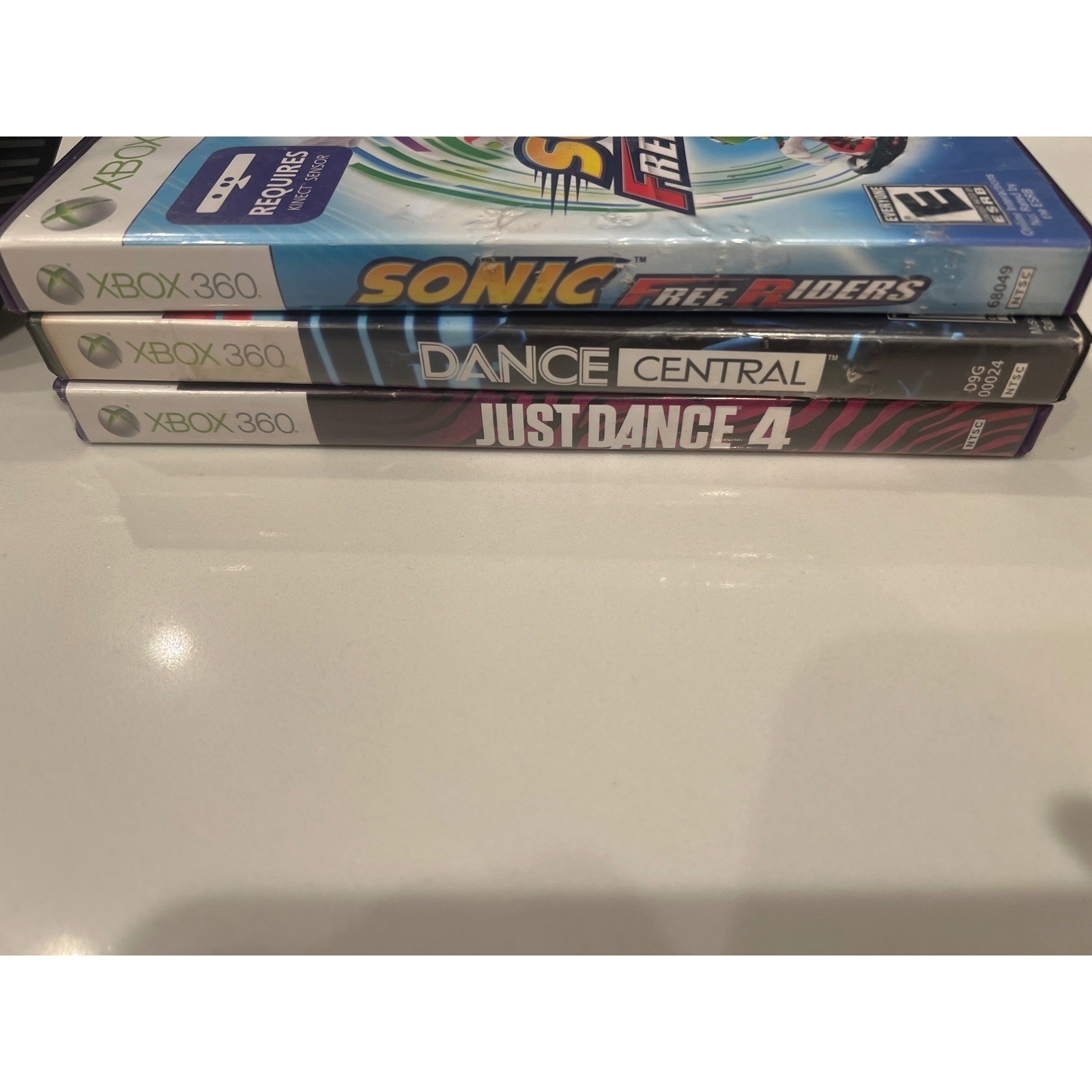 Xbox 360 Kinect Bundle 3 Games Dance Central Just Dance Sonic Working