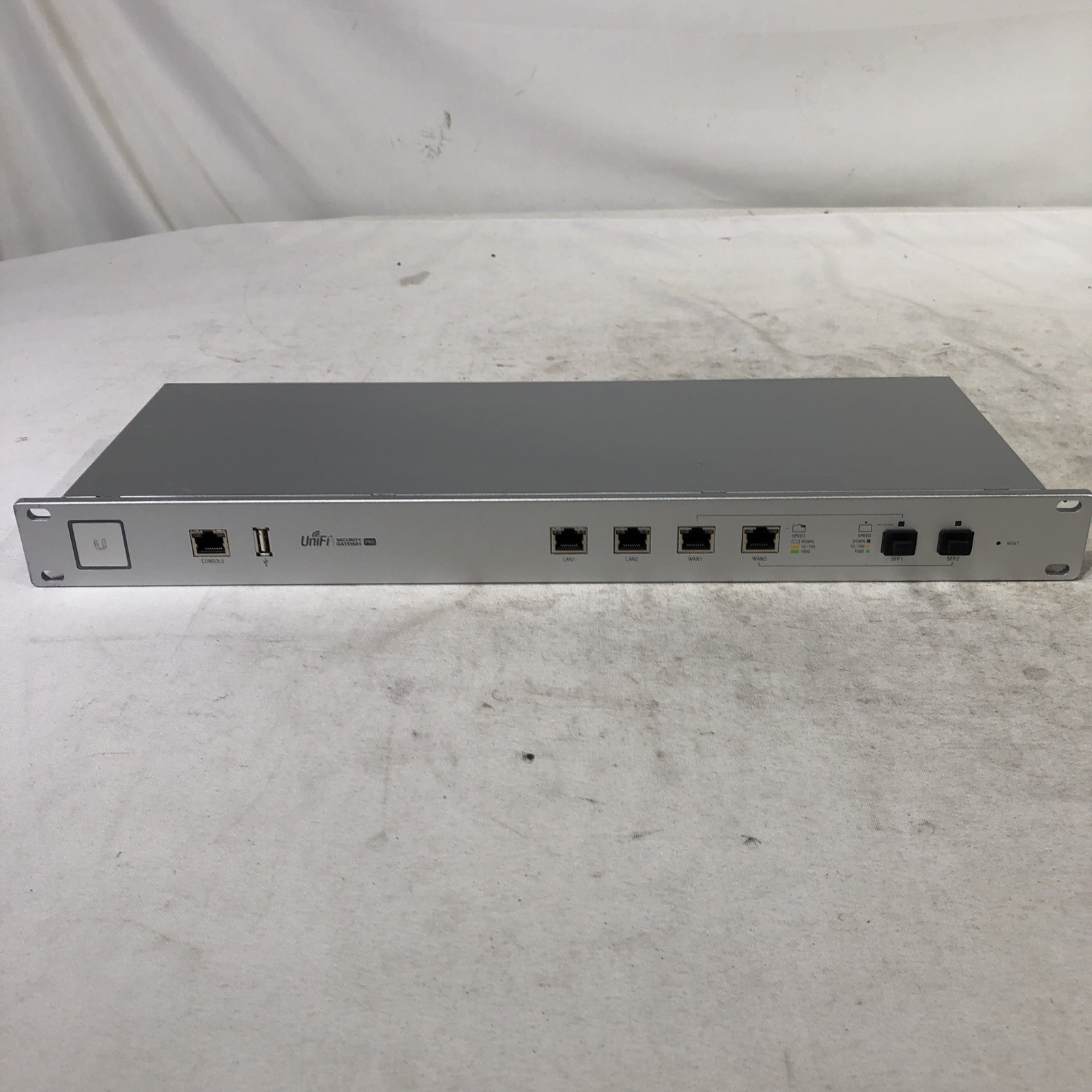 Ubiquiti UniFi Security Gateway Pro 4 USG-PRO-4 Enterprise Router Firewall VPN