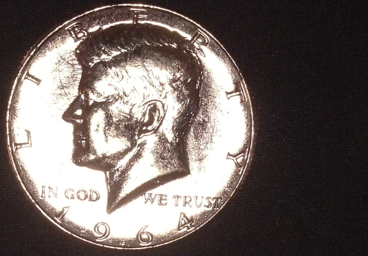 1964 KENNEDY HALF DOLLAR 90% SILVER,  GOLD PLATED UNCIRCULATED