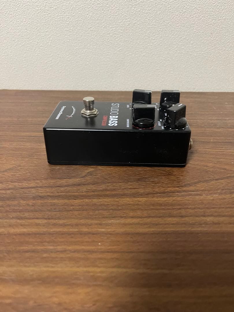 studio bass compressor
