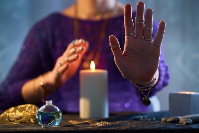 Intuitive Psychic Reading – Connect with Loved Ones or Guidance