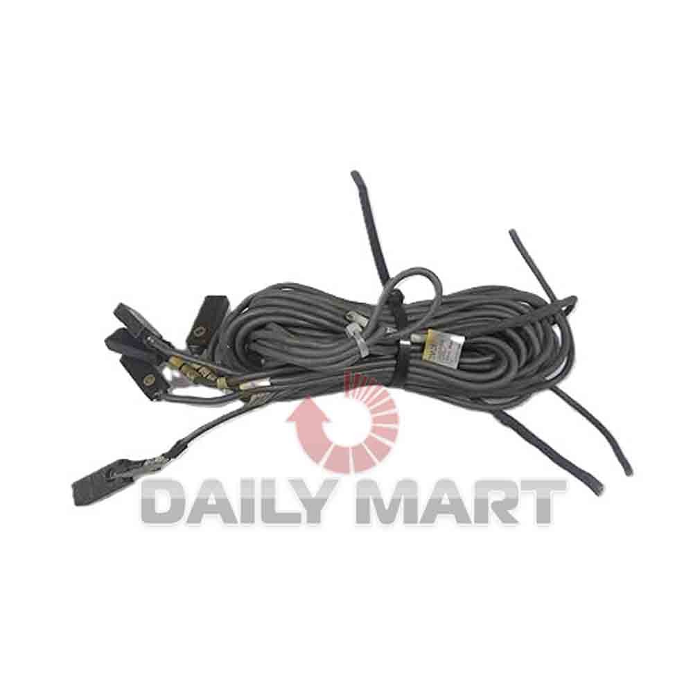 New In Box OMRON TL-W3MC1-R Proximity Sensor