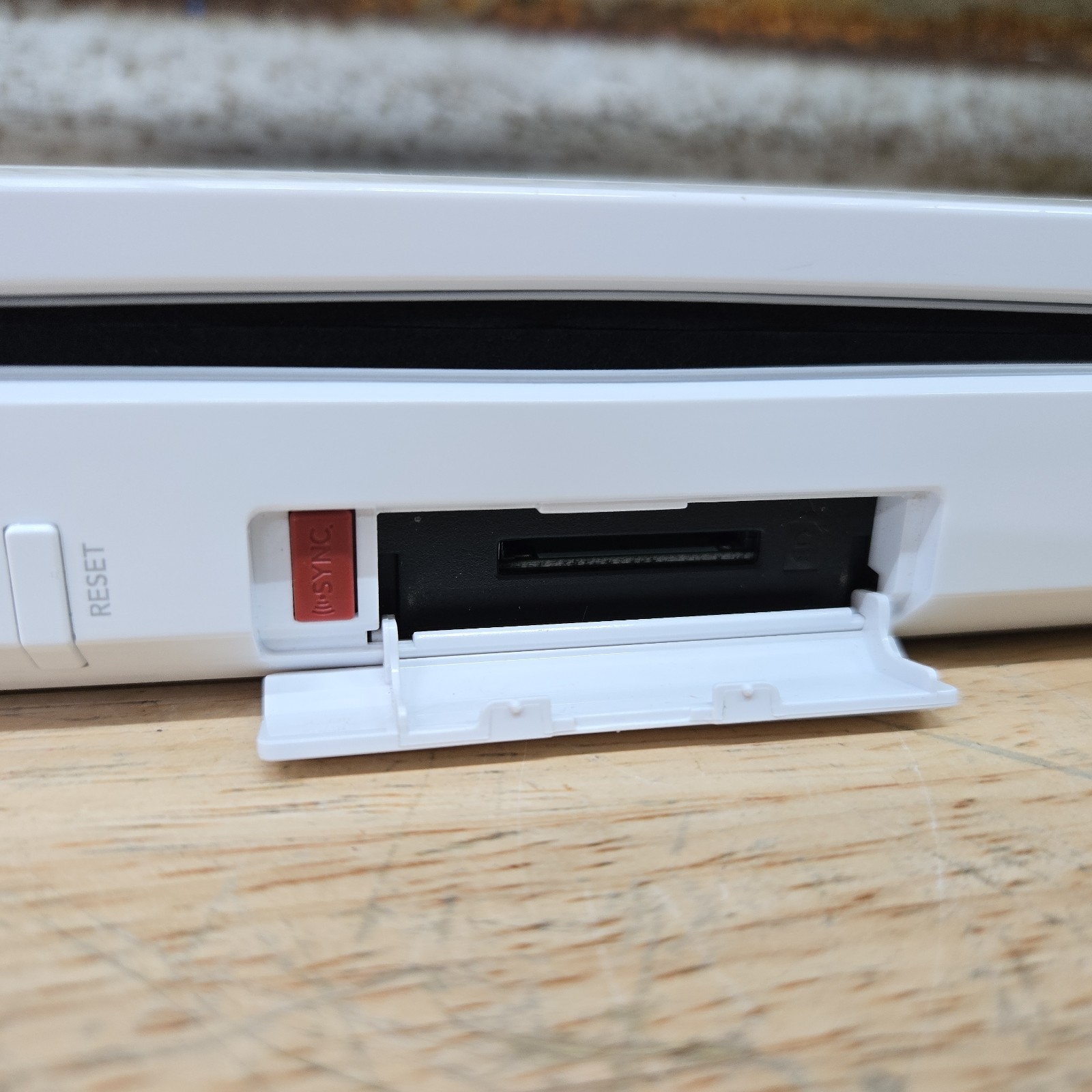 Nintendo Wii RVL-001 Gamecube Compatible - Console Only - White