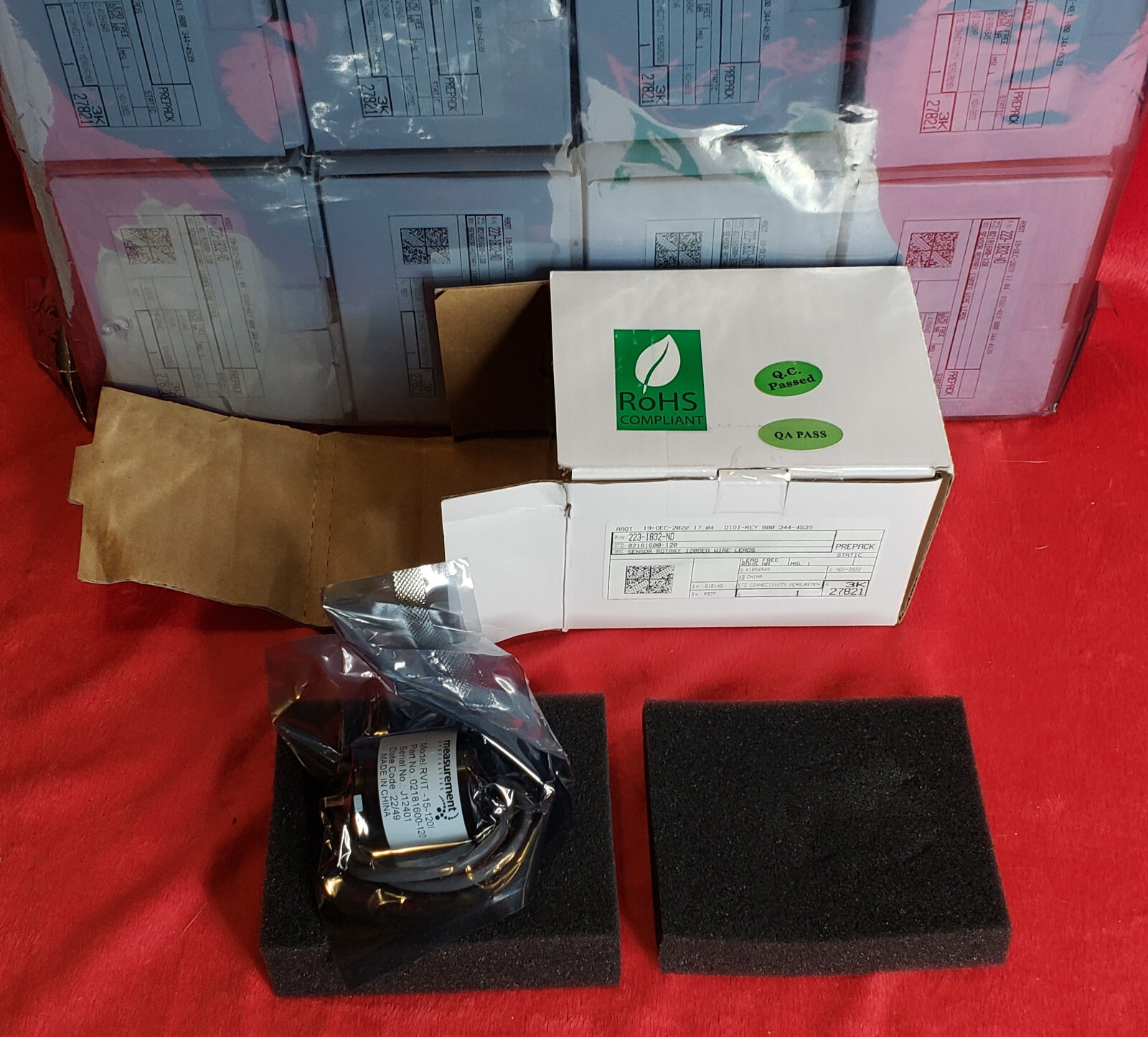 (NEW) RVIT-15-120I Rotary Inductive Position Sensor 02181600-120  Free Shipping