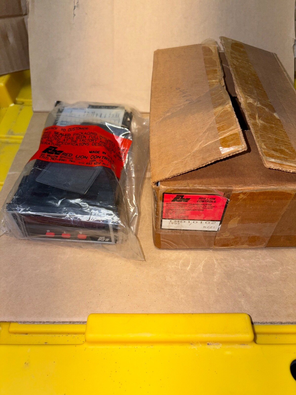NOS RED LION CONTROLS IMD10102 APOLLO PANEL MOUNT VOLTAGE METER. B326