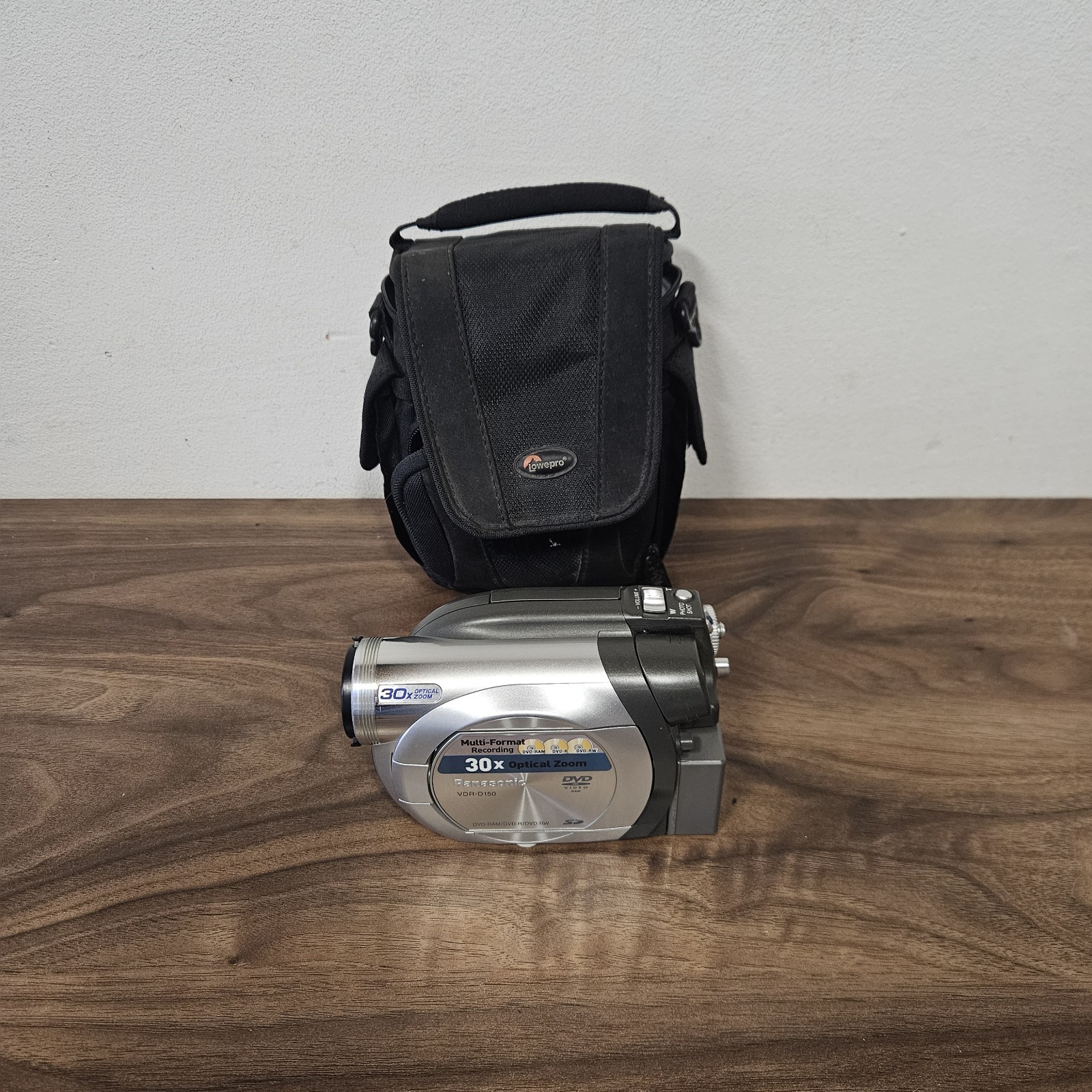Panasonic VDR-D150EB Camcorder Silver Working