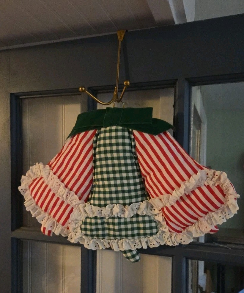Vtg Handmade Holiday Christmas  Red Green Gingham Bells Wall Door Hanger 18”x10”
