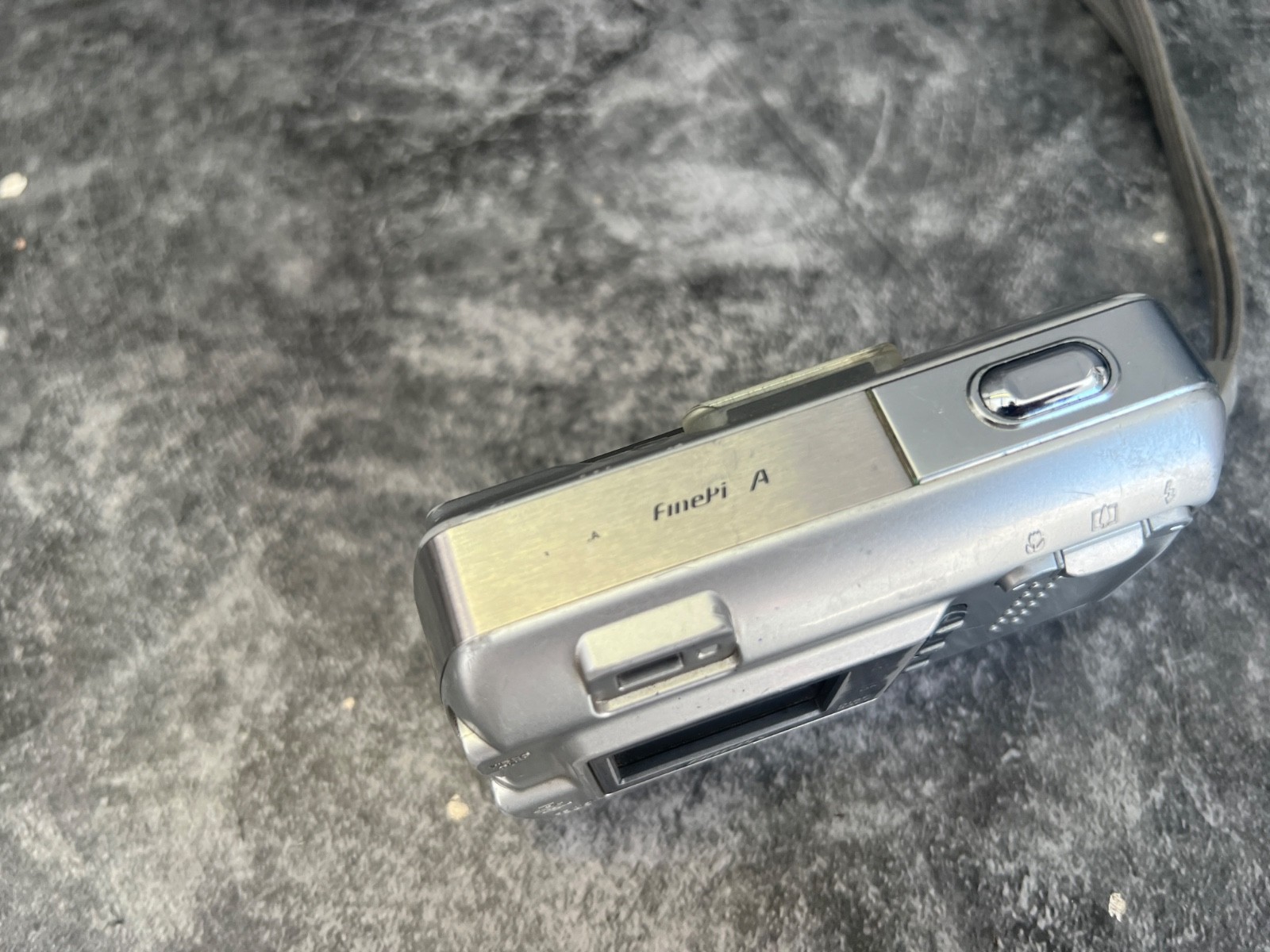 Fujifilm Digital Camera FinePix A330 3.2MP Silver Retro 2000s digicam
