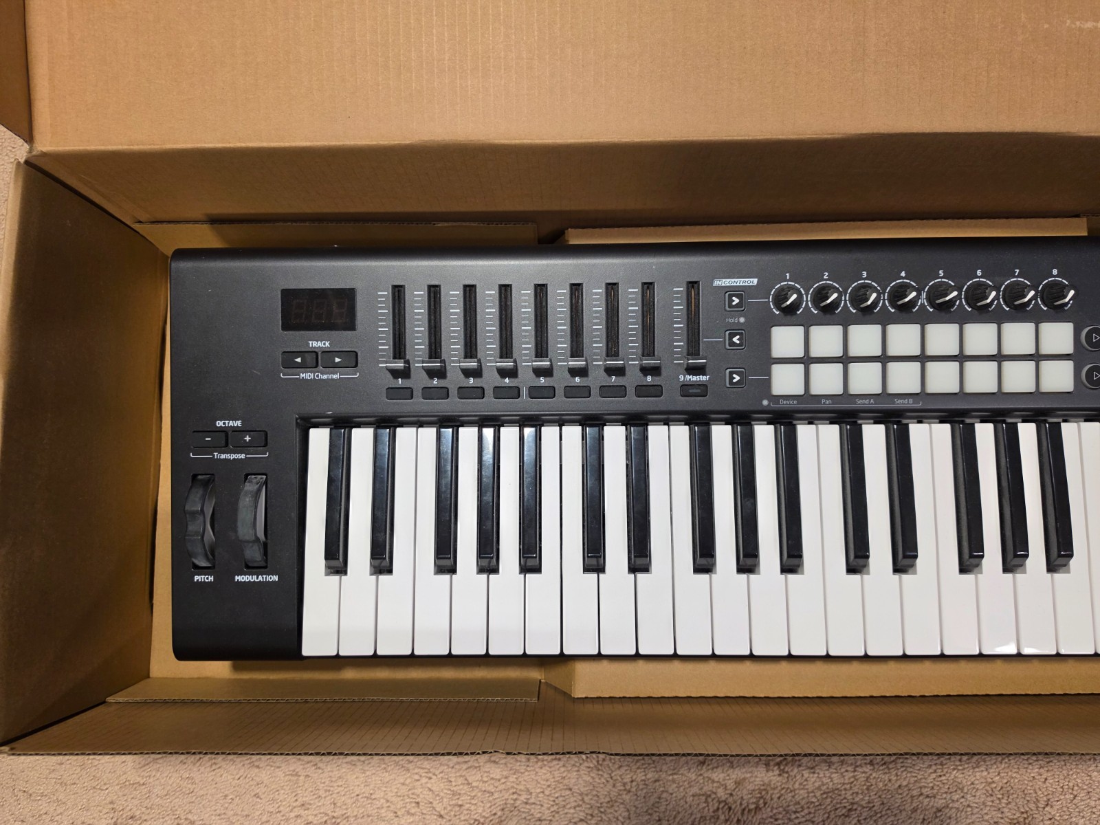 Novation LAUNCHKEY 49 MK2 49-Key USB Keyboard Controller