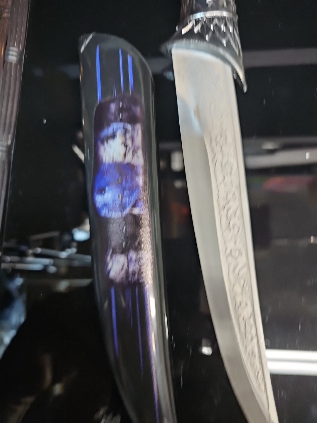 Knife 7 Inch 440 Stainless Etched Blade