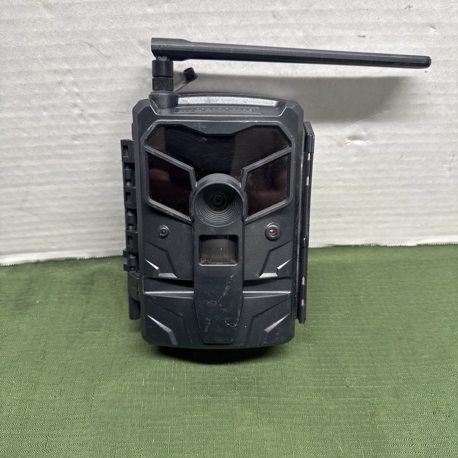 Moultrie Mobile EXO Cellular Trail Camera - Black (MCG-14048) SEALED IN BOX