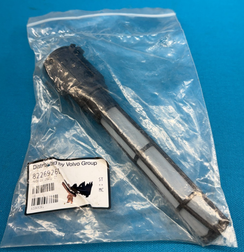 Genuine OEM Volvo 82269261 Diesel Exhaust Fluid Tank Filter