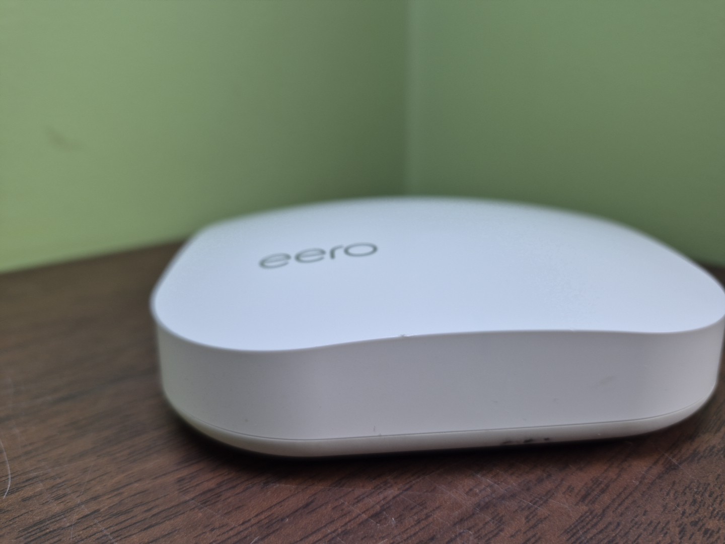 Eero Pro Model A010001 Router -White 1st Gen UNTESTED Read Description