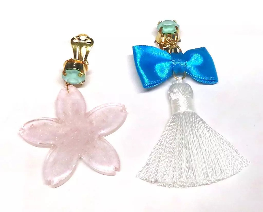 Otomate Yamanami Keisuke Silver Sakura Petal Earrings 7cm 2020 Used