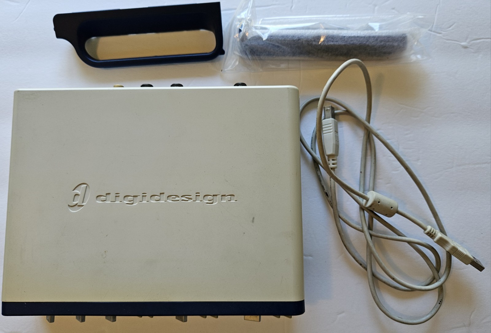 Digidesign Mbox 2 Pro Tools LE 7 PC/MAC Ignition Pack 2 W/Install Discs And Box