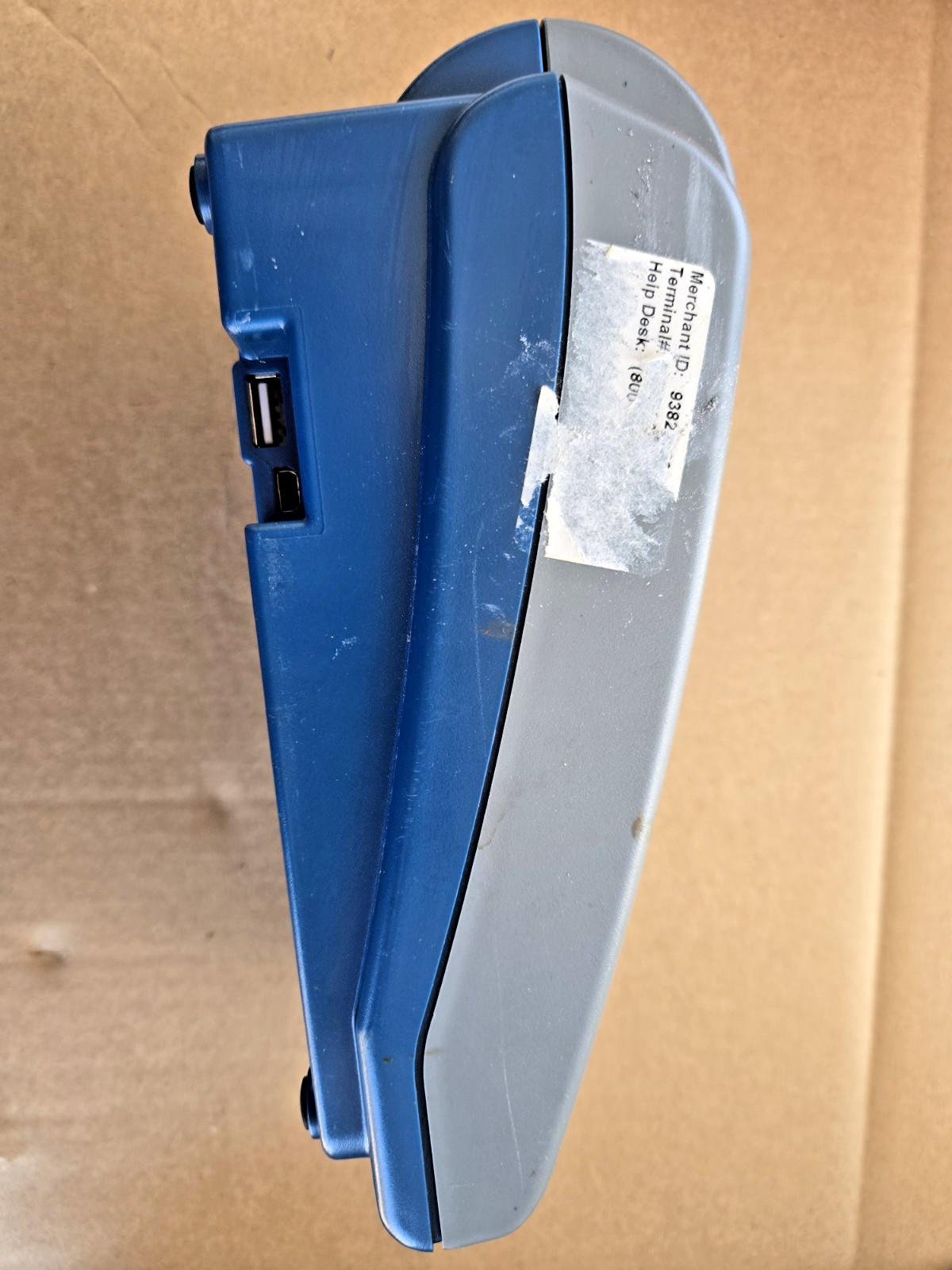 (1) First Data (FD-100) Credit Card Terminal No Power Adapter
