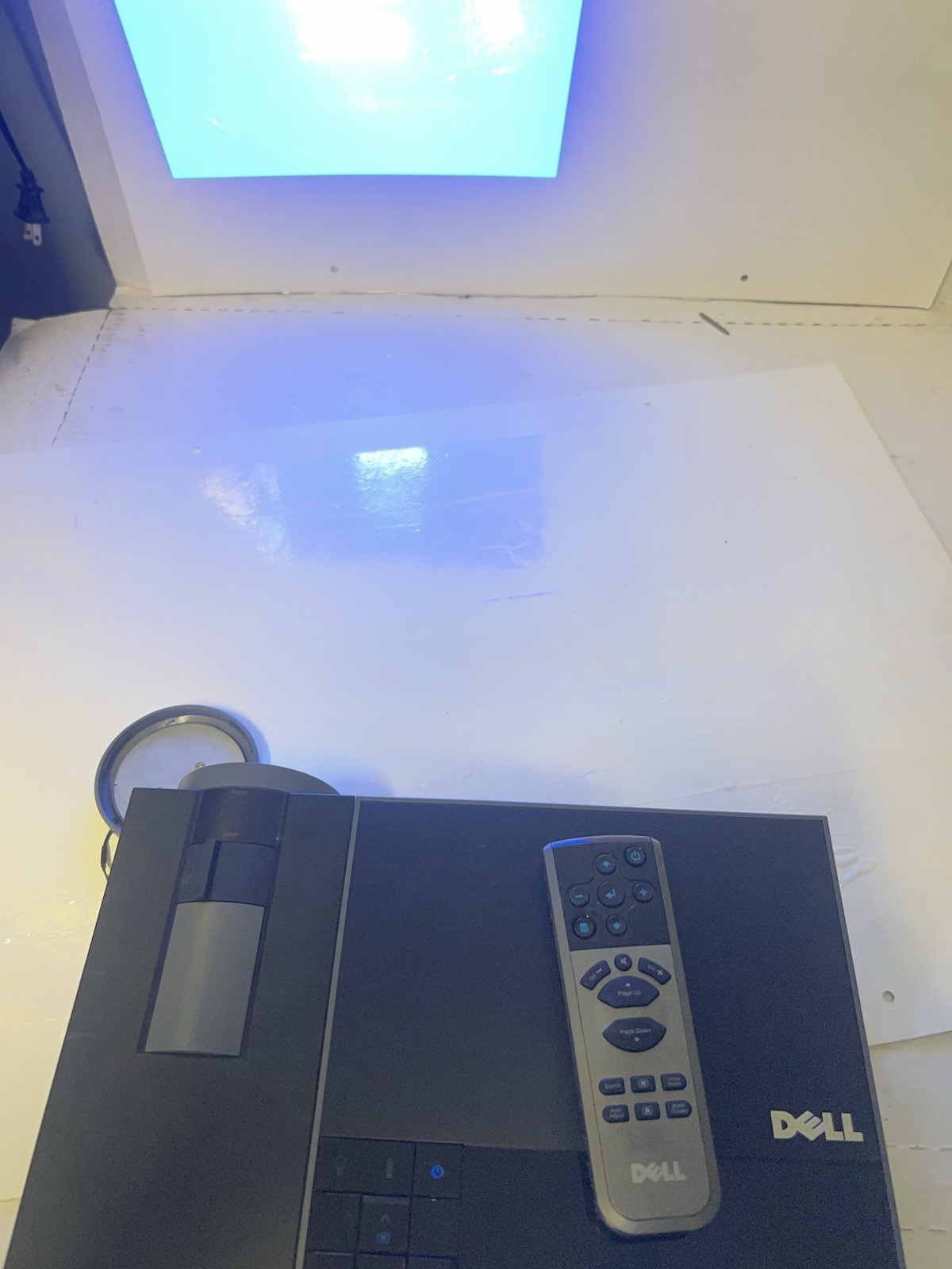 Dell 1510X DLP Front Projector | HDMI VGA | 3500 Lumens | Tested | with Remote